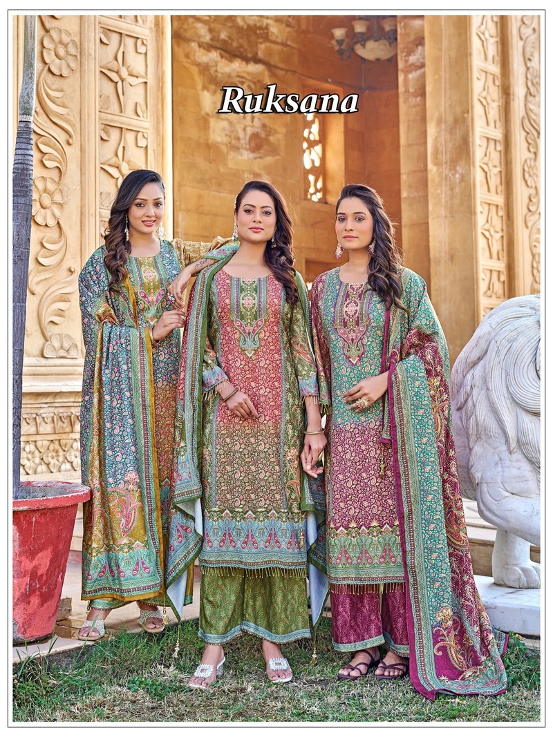 Banwery Ruksana Printed Mirror Work Kurti With Bottom Dupatta