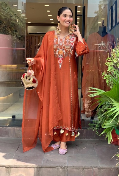 Dhumadhuri 03 Pv Chanderi Kurti With Bottom Dupatta